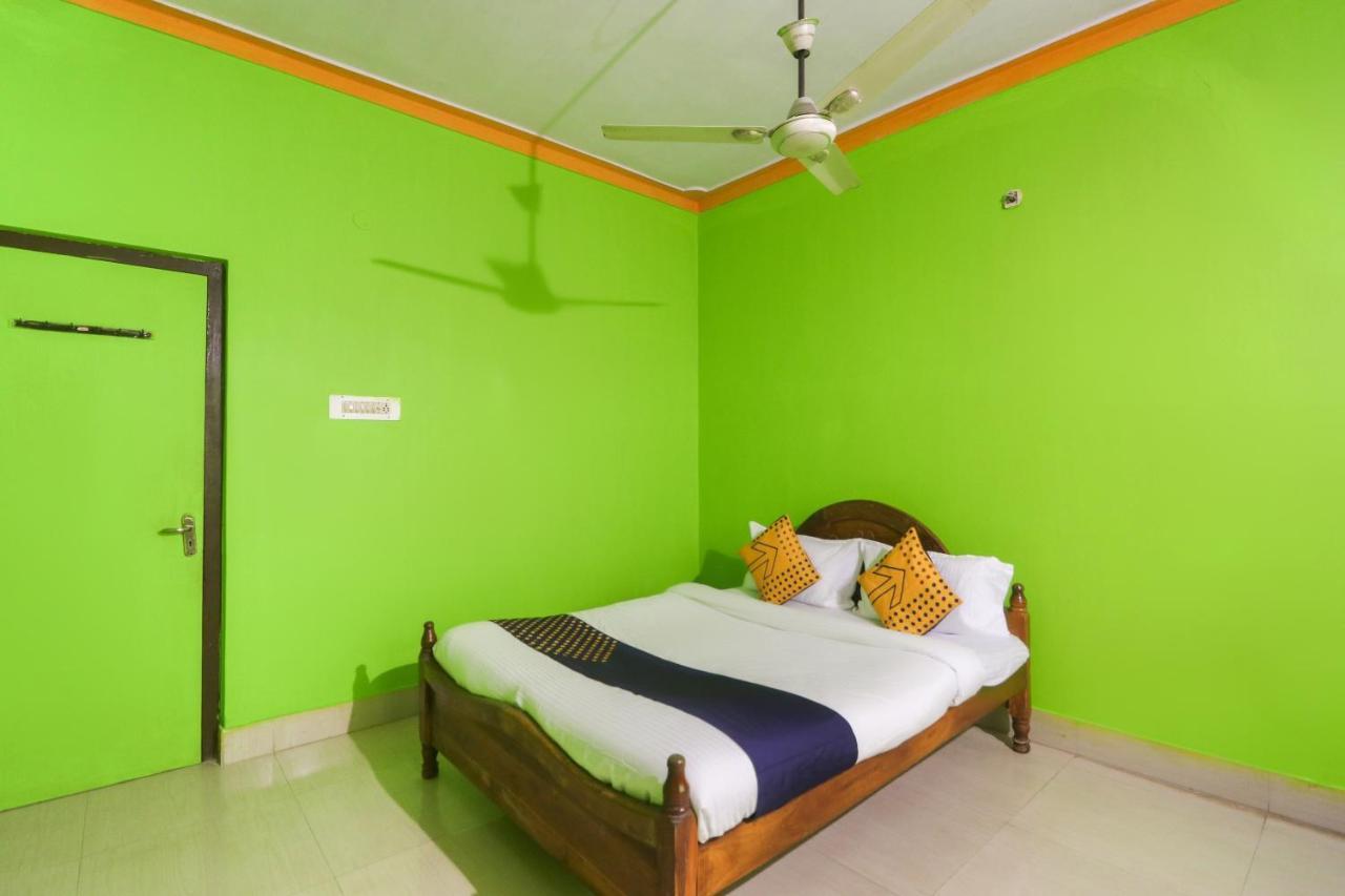 Spot On 65043 Hotel Kalinga Palace Kendrapara Εξωτερικό φωτογραφία